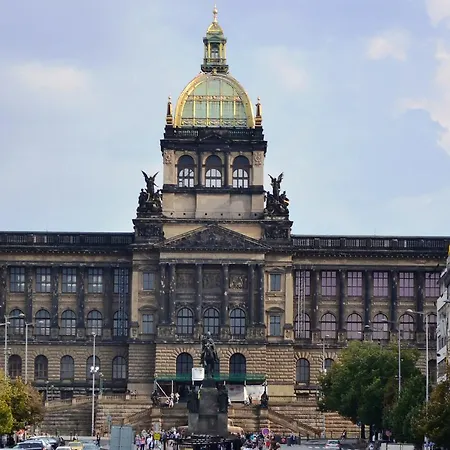 Valentina Prague